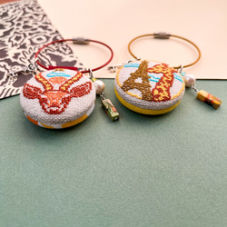 空跳ねるガゼル animals刺繍くるみボタンバッグチャーム マカロンキーホルダー キーリング サバンナ 動物園 6枚目の画像