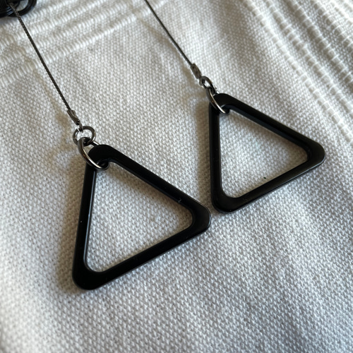 チェンソーマン 飢餓の悪魔 ピアス イヤリング ピアス（フック