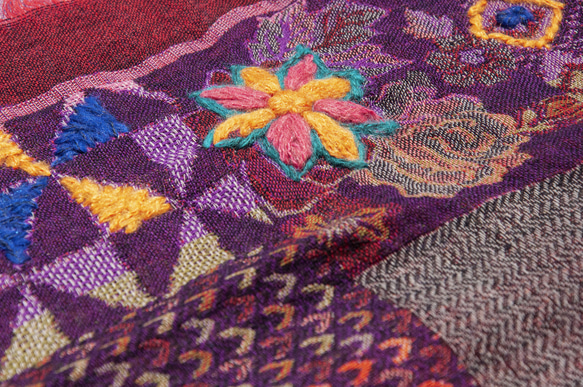 喀什米爾Cashmere/水煮羊毛披肩/針織圍巾/刺繡圍巾/羊絨披巾-花 生日禮物 聖誕交換禮物 母親節禮物 情人節禮物 第6張的照片