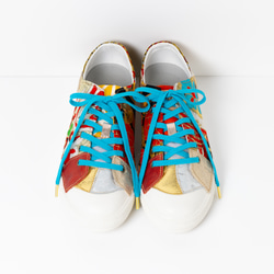 Amanda Lily / 尺寸 24.5 公分鞋匠的翻版運動鞋菊花圖案 第10張的照片