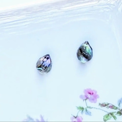 グリーン螺鈿の雫 ピアスイヤリング【1676】 2枚目の画像