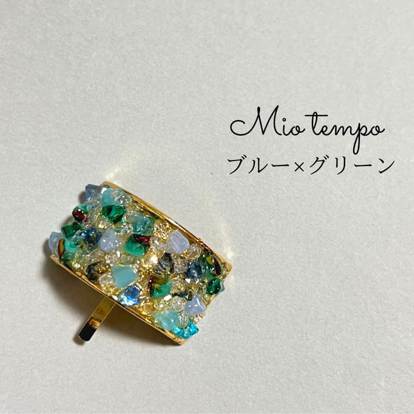 ガラスビーズを使ったポニーフック【トライアングル】 2枚目の画像