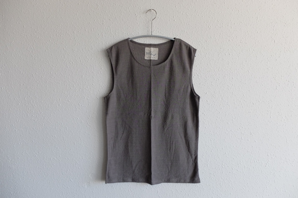 【庫存最後 1 件】亞麻棉無袖內衣（灰色）【女款 M 碼】 第1張的照片