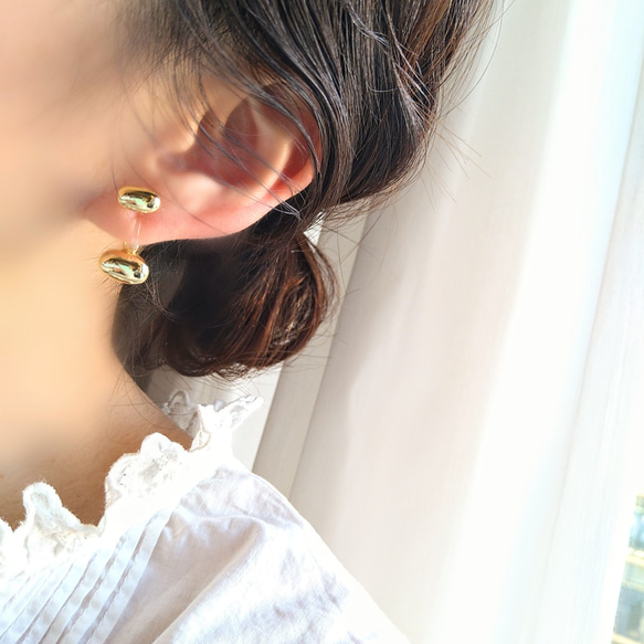 Gold ball metal earrings     ゴールドボールのメタル樹脂イヤリング樹脂ピアスフープイヤリング 16枚目の画像