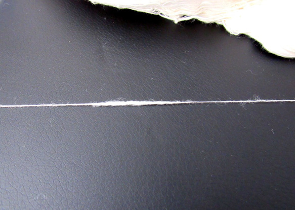 綿糸　10/1　スラブ糸　かせ　きなり　約300ｇ（１かせ約100ｇ×3かせ）　 3枚目の画像