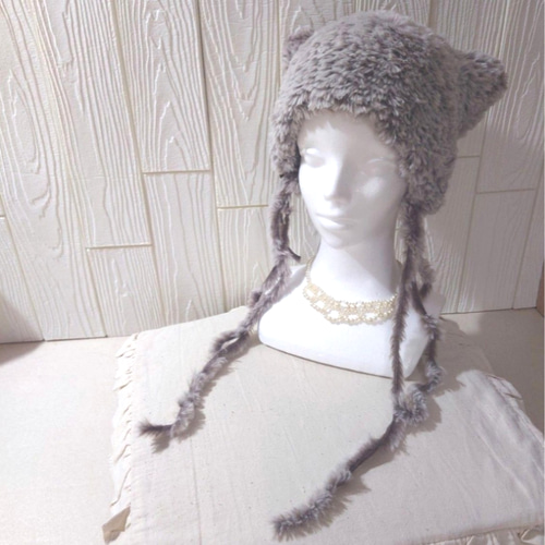 キャットヤーンで編んだふわふわ猫耳ニット帽〈キジトラ〉 ニット帽