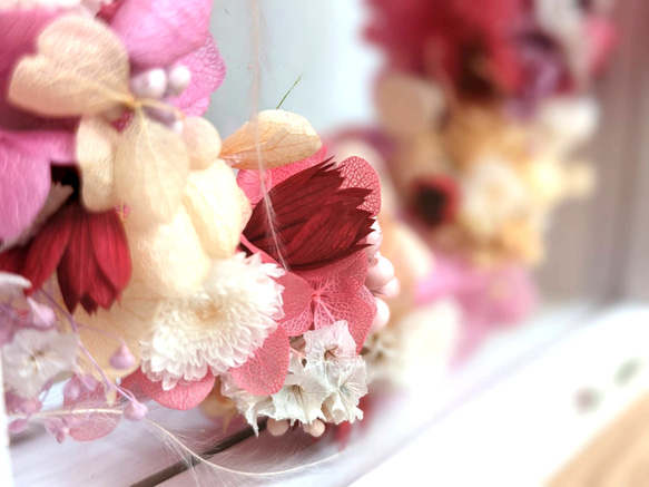 【受注製作商品】幸せ色を贈るフレームリースアレンジ 6枚目の画像