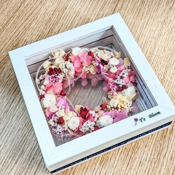 【受注製作商品】幸せ色を贈るフレームリースアレンジ 2枚目の画像