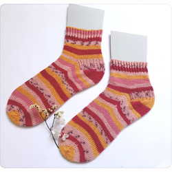 ピンクイエローのミディアム丈socks 1枚目の画像