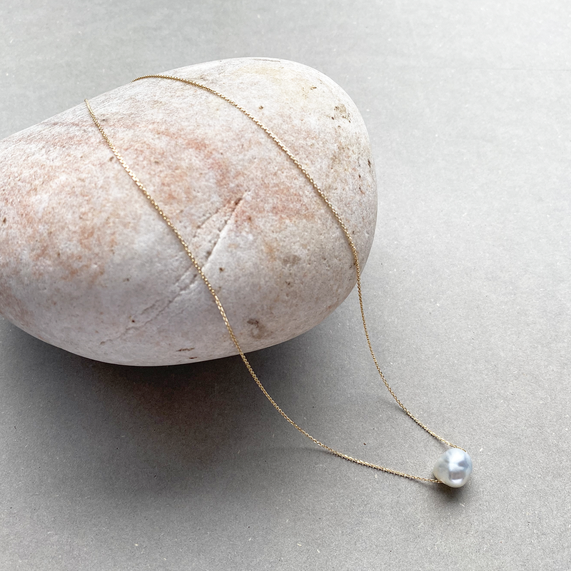 'Minimal' Baroque Necklace(Natural White/Yellow/Blue)