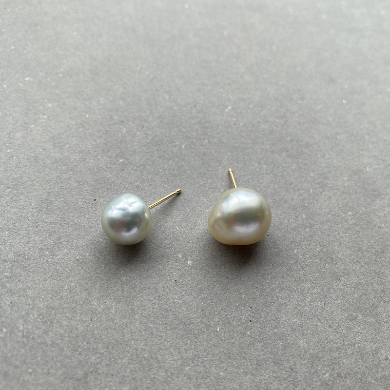 'Minimal' Baroque Earrings (Natural White)