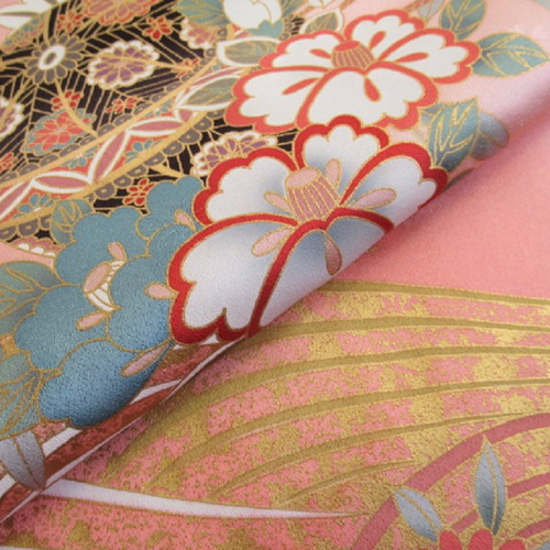 桃色 京友禅 金彩 毬に花模様 正絹緞子 丹後ちりめん No.73-4 右袖前  