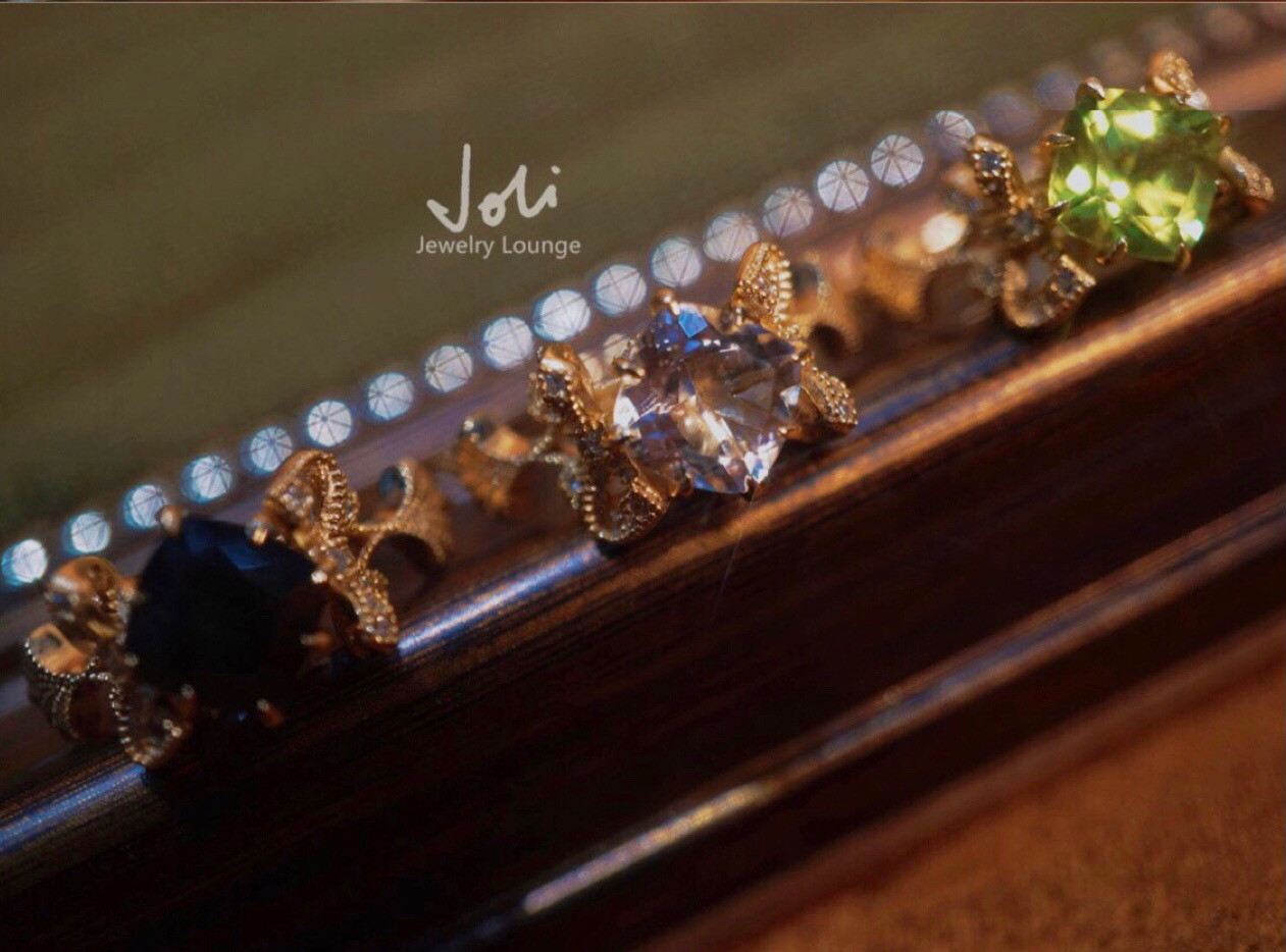 天然宝石 ホワイトクリスタル レトロ アート ミル打ち リング キラキラ ゴージャス 白水晶 指輪 リボン