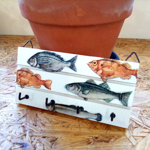 あつまれ! 魚たち。 ちっちゃい木製フック付きプレート デコパージュ