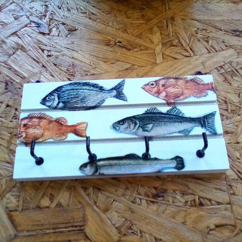 あつまれ! 魚たち。 ちっちゃい木製フック付きプレート デコパージュ