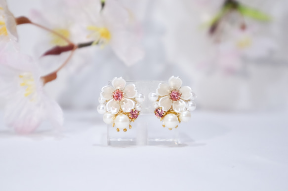 パールとクリアストーンの輝く桜イヤリング/ピアス ピンク ゴールド