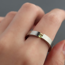 刻印♦︎ペリドットのリング♦︎サージカルステンレス♦天然石 5枚目の画像