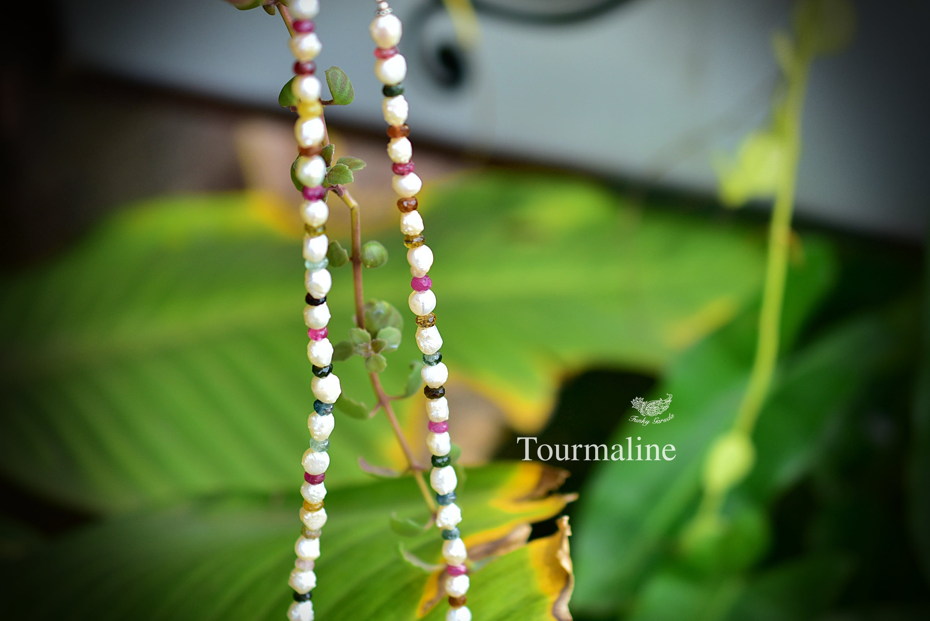 不思議な形★バロック真珠パール ＋トルマリンネックレス870