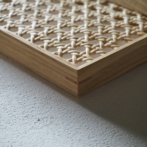 ラタンのトレイ 《文具トレイ・メガネ置き・アクセサリー、キートレイ