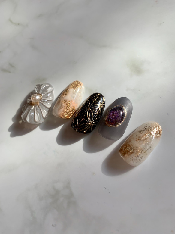 No.21 モノトーンネイル/和柄ネイル/天然石ネイル/ネイルチップ/卒業式/入学式/白黒/花柄ネイル 2枚目の画像