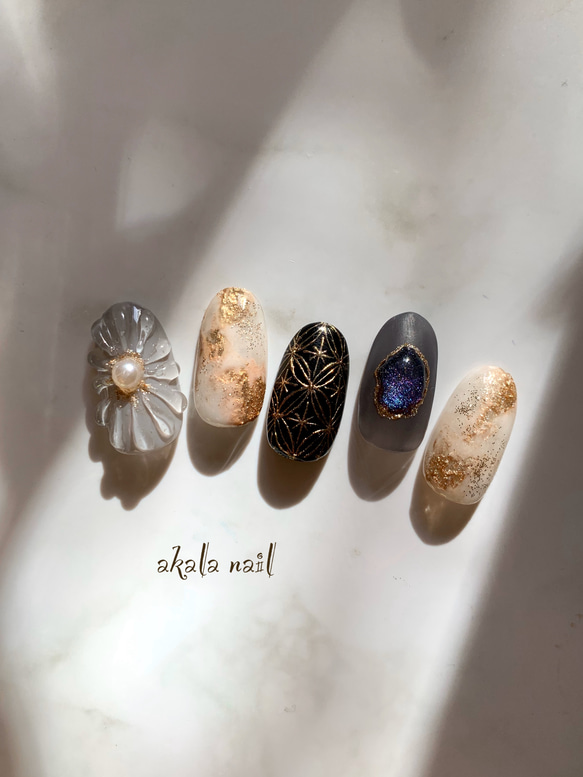 No.21 モノトーンネイル/和柄ネイル/天然石ネイル/ネイルチップ/卒業式/入学式/白黒/花柄ネイル 1枚目の画像