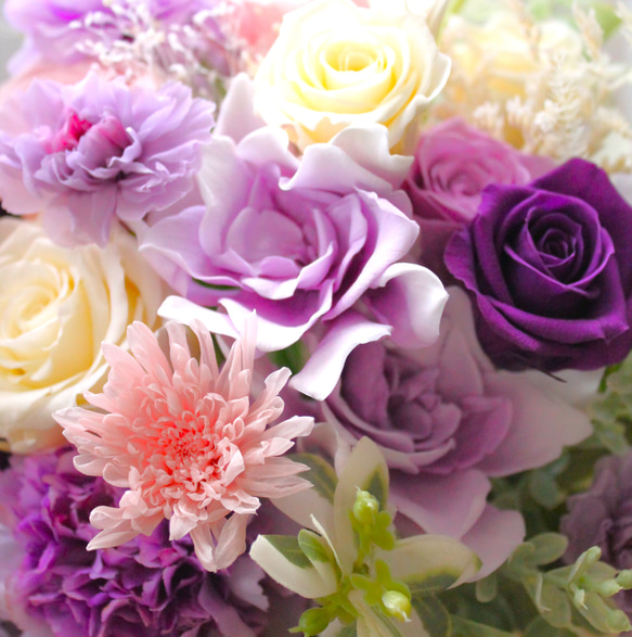 【プリザーブド＆アーティフィシャルフラワー】優しい紫色アレンジメント お祝いギフト 喜寿 供花《受注製作》27×40㎝ 4枚目の画像