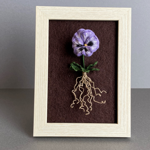 （ 美品 ）「  パンジー  」【  刺繍額 】刺繍画 美品 ）「 パンジー 」【 刺繍額 】刺繍画