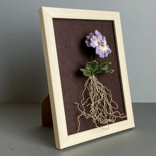 （ 美品 ）「  パンジー  」【  刺繍額 】刺繍画 美品 ）「 パンジー 」【 刺繍額 】刺繍画
