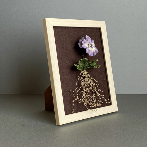 （ 美品 ）「  パンジー  」【  刺繍額 】刺繍画 美品 ）「 パンジー 」【 刺繍額 】刺繍画