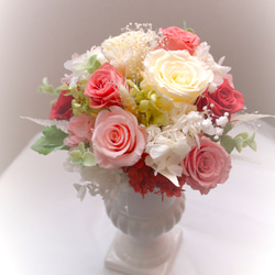 プリザーブドフラワー】薔薇のクラシックアレンジメント ベージュ
