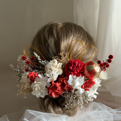 成人式髪飾り　紅白　振袖　和装　ヘッドドレス 3枚目の画像