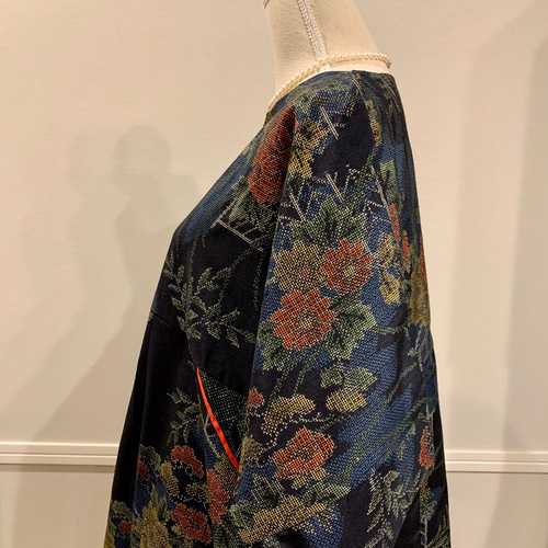 着物リメイク 正絹 大島染 青色葉柄 ヨーク切り替えギャザーワンピース 着物リメイク＊大島紬のポケット付ヨーク切り替えワンピース