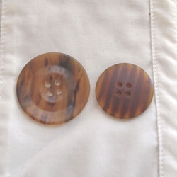 ボタン ２個セット ＜ brown / pattern ＞ 1枚目の画像
