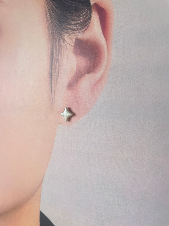 four pointed star ピアス color:white silver+salmon pink ピアス