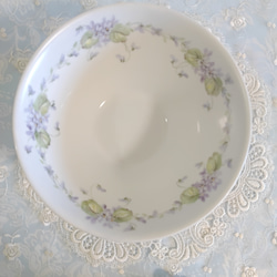 ♡ラーメン鉢＆レンゲ＋カトラリーレスト皿付(スミレ/縁ブルー) 4枚目の画像