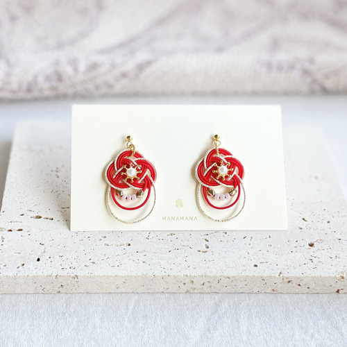 ♪❤️ 雫　花　ひねり　ピアス　イヤリング　ハンドメイド 雫花 ピアス/イヤリング – 宙フェス夜市