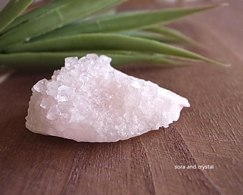 ピンクアポフィライト 28g インド産 原石 天然石 天然石 宙と