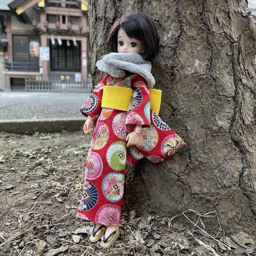 L23001 リカちゃん ブライス ハンドメイド 服 着物 花柄 赤 ファー付き
