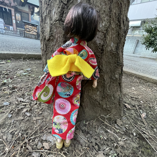 L23001 リカちゃん ブライス ハンドメイド 服 着物 花柄 赤 ファー付き