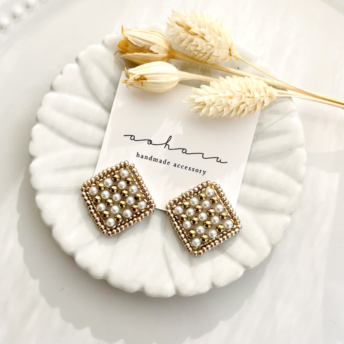 スクエア ビーズ刺繍 パール×ゴールド ピアス/イヤリング ピアス