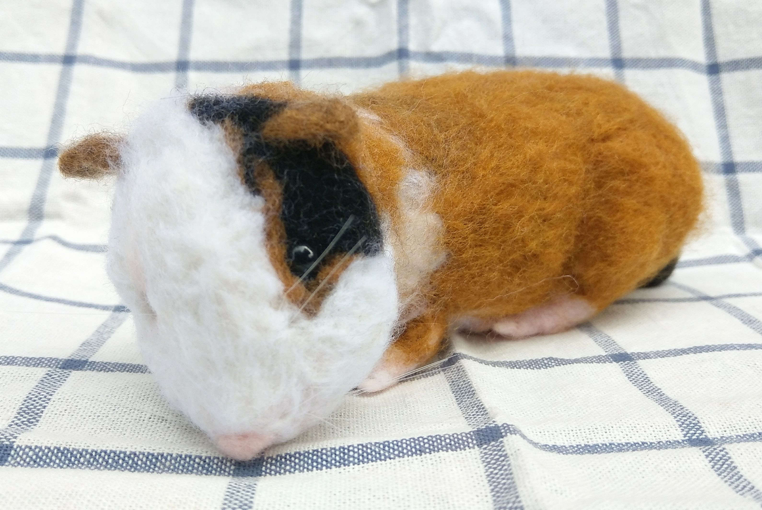 カスタマイズされたギフトウールフェルト現実的なペットレプリカ模造ペットモルモットクワイラット植毛