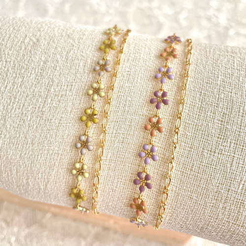 うさぎチャーム付き♡フラワーチェーン 2連ブレスレット ブレスレット