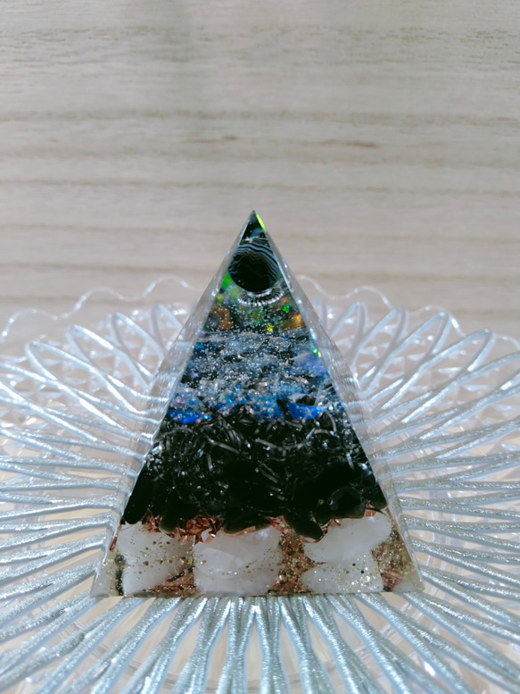 オルゴナイト　奇魂　ピラミッド型 2枚目の画像