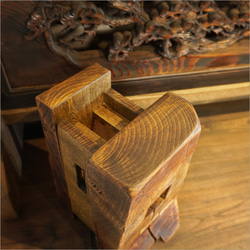 古材梁のテーブルランプ 和モダン 照明 間接照明 おしゃれ テーブルライト ウッド 天然木 デスクライト アンティーク 4枚目の画像