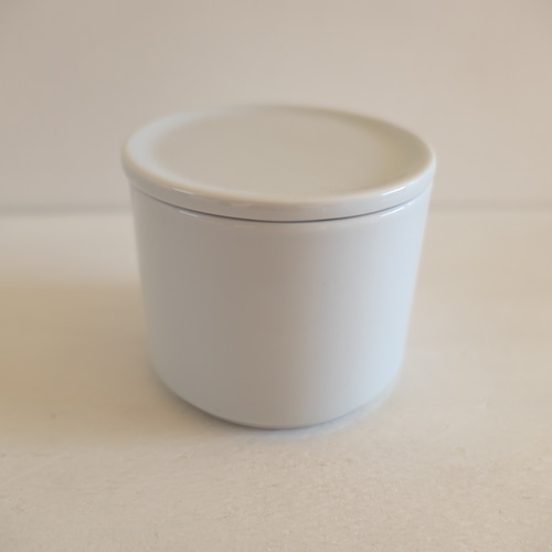 白磁のシュガーポット・キャニスター・蓋もの/デンマーク製