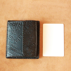 【一点物】カード入れ付き小銭入れ　英字型押し牛革　ミニウォレット　小さい財布 5枚目の画像