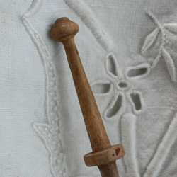 アンティーク 木製ボビン 糸巻き 1本 T 5枚目の画像