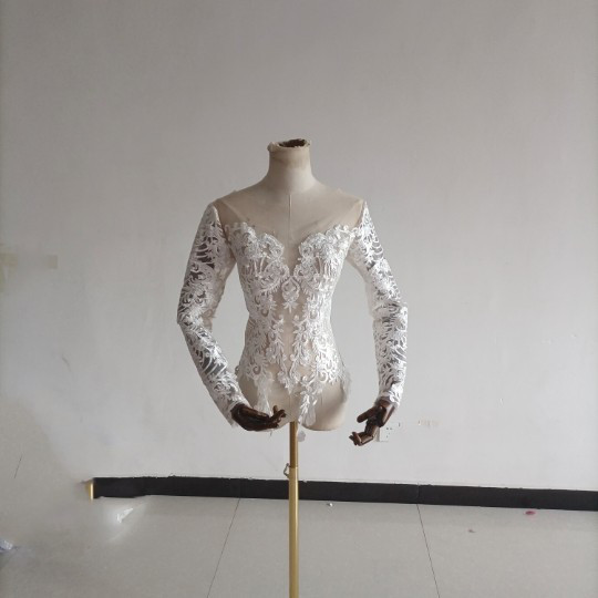 高品質！ ウエディングドレス中のボレロ 高級レース 背中見せ 長袖 結婚式 二次会 前撮り 9,346円