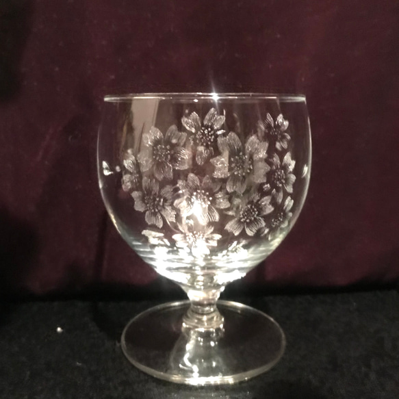 ご売約済み　桜のグラス〜手彫りガラス〜 3枚目の画像