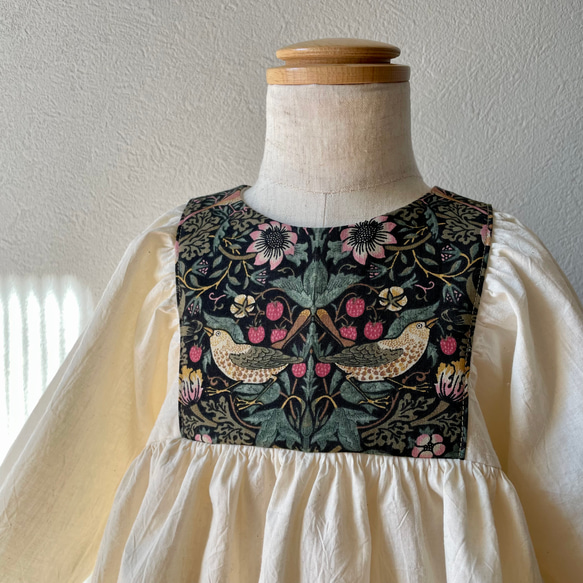 puffed sleeves dress／William Morris／Strawberry Thief／ワンピース 2枚目の画像